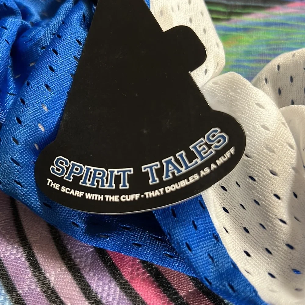Spirit Tales University of Kentucky Scarf With A Cuff, Doubles As A Muff NWT‎